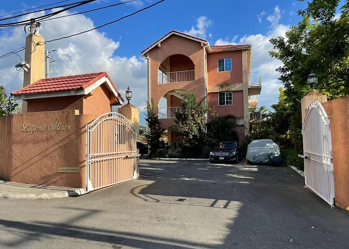 Kingstons Finest - Centrally Elegant