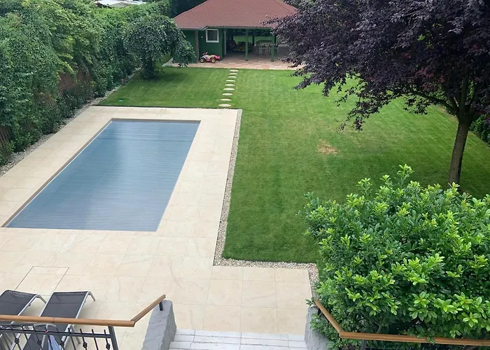 5 Bedroom Villa Very Close To Balaton