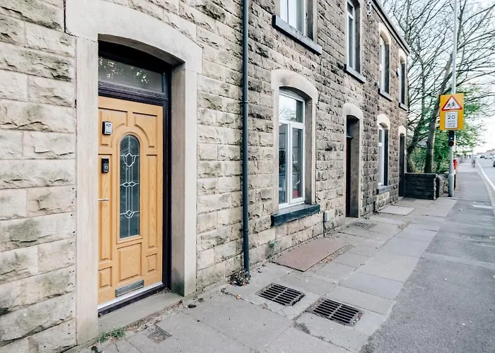 Luxury Unique Townhouse With Hottub & Pizza Oven