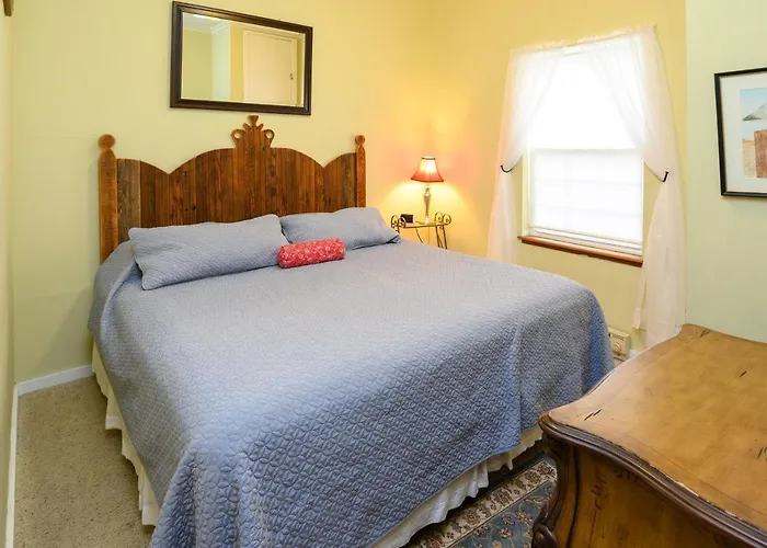 Karr Beach House On Franklin