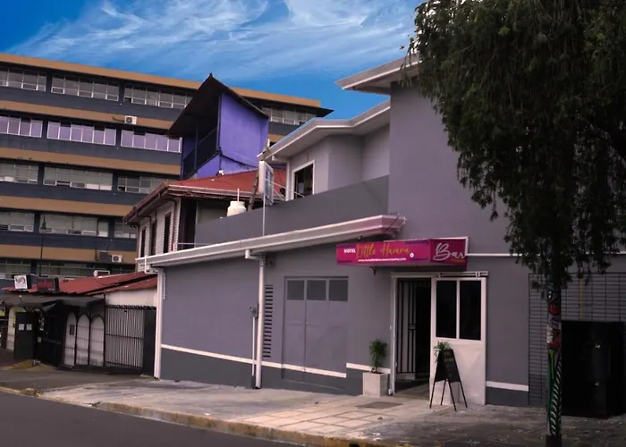 Hotel Cr Lounge By Little Havana (Adults Only)