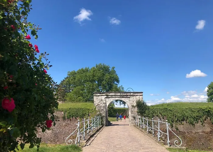 Aux Remparts De Montreuil