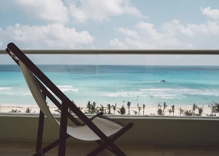 Hotel con piscina: Hotel NYX Cancun