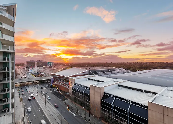 Oaks Adelaide Horizons Suites