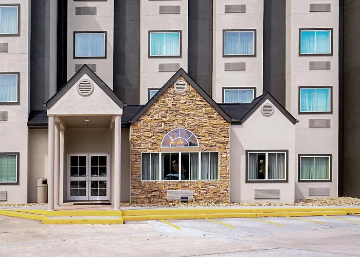 Central hotel: Quality Inn & Suites Robbinsville