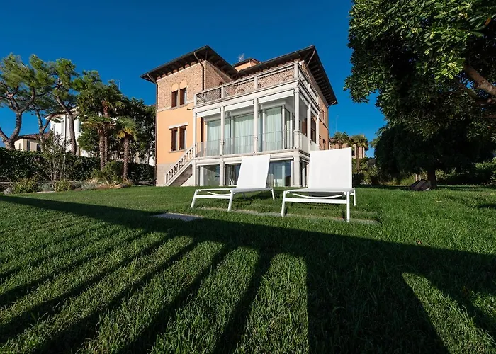 Ca' Delle Contesse - Villa On Lagoon With Private Dock And Spectacular View