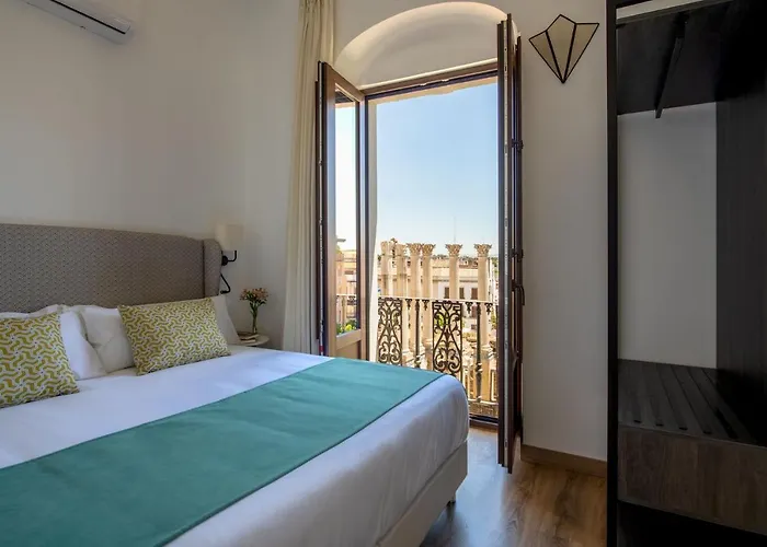Coliseum Boutique Apartments