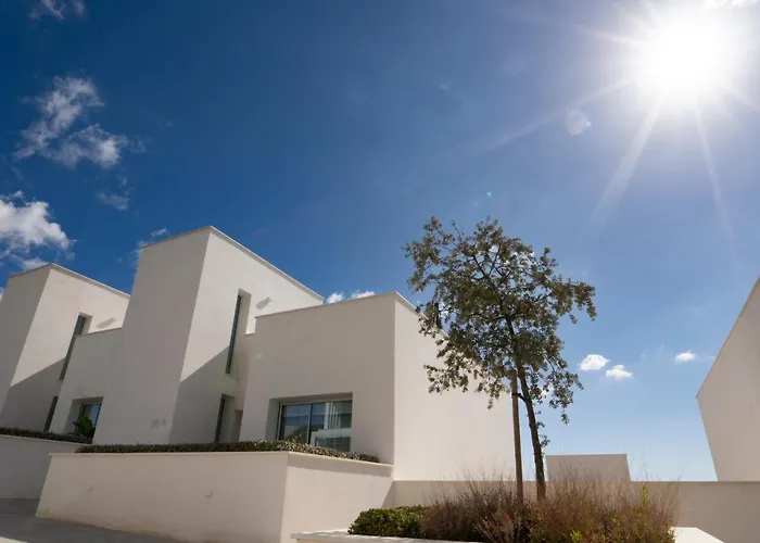 Villa La Perla: Seaside Retreat with Golf Access