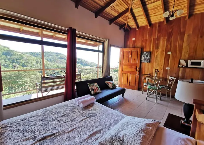 Monteluna Studios Monteverde