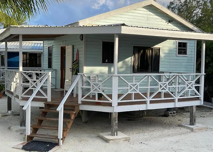 Hidden Treasure Vacation Home Blue Bay Cottage