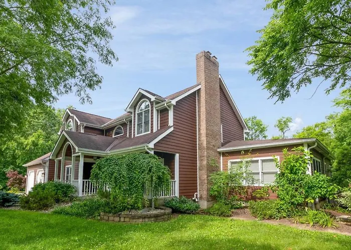 5755 Butler Warren Cheerful 6-Bedroom Villa With Fishing Pond
