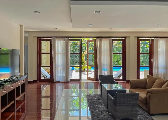 Merbau Luxurious Villa Senggigi By The Lavana - 5 Bedroom Villa