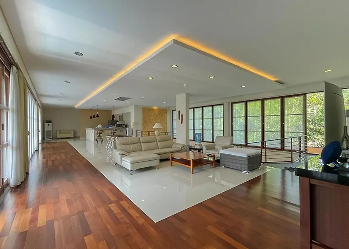 Merbau Luxurious Villa Senggigi By The Lavana - 5 Bedroom Villa