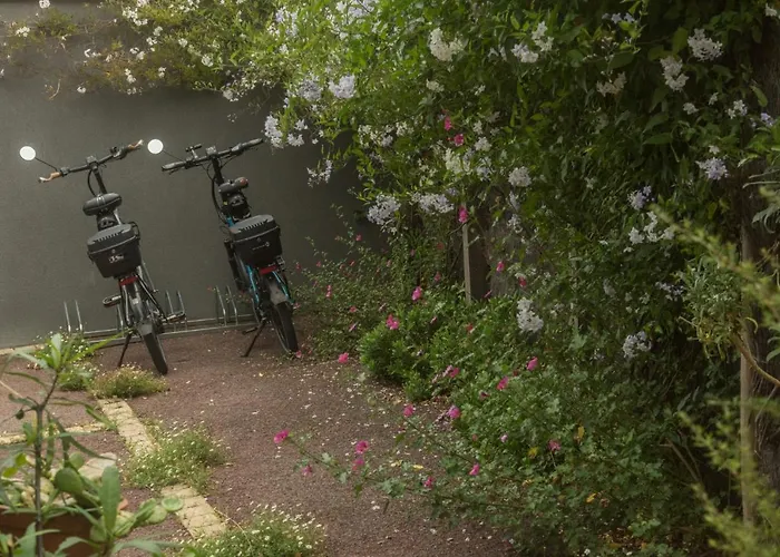 Chambre D'Hote Et Gite Du Jardin Des Corsaires