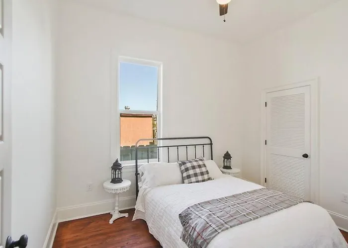 Large Orleans Villa