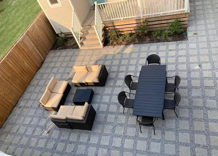 Large Orleans Villa