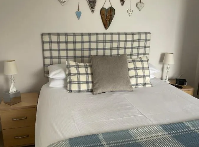 Nythfa Guest House