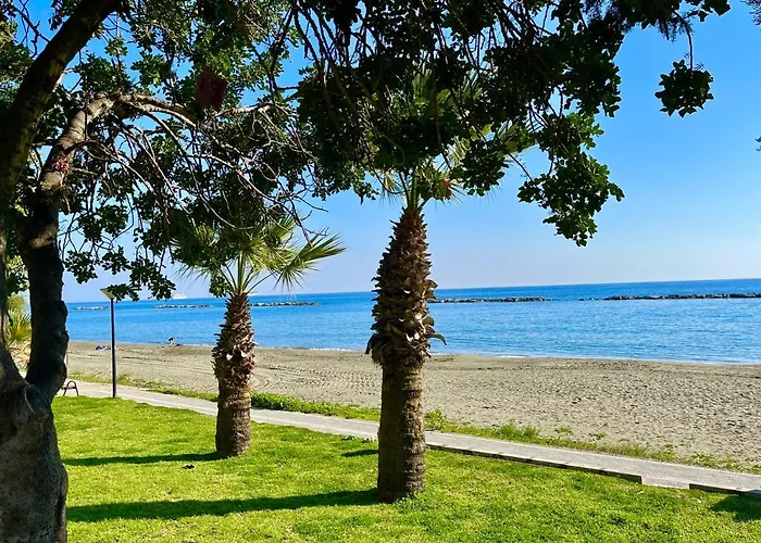 Dream Beachfront Bungalow