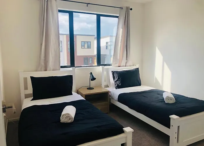 Cozy Brand New Townhouse 24