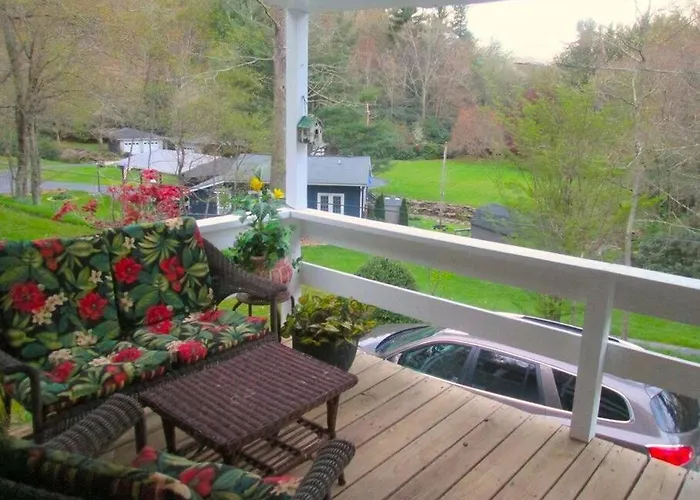 Home In Newland