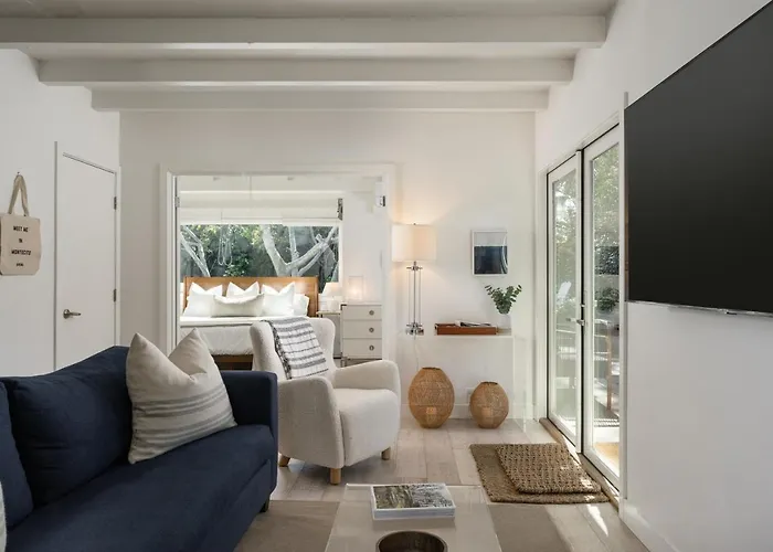 Palm Cottage