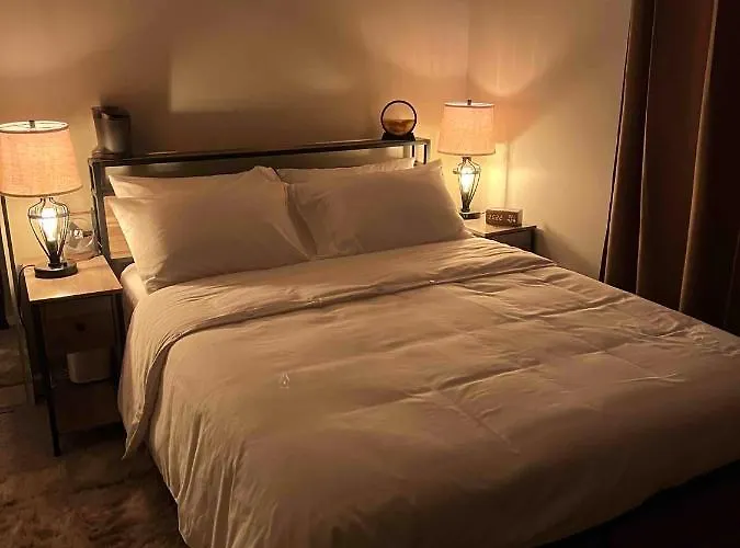 Hometel Premium Guest Suite W/ Private Entrance