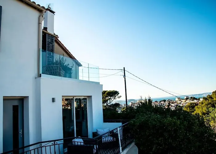 Les Balcons Du Roucas Blanc