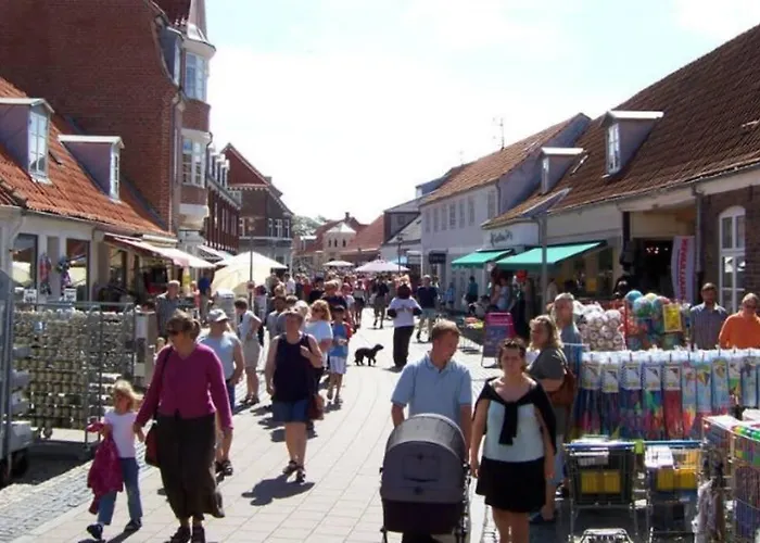 Hyggeligt Lille Byhus Lige Mellem Havnen Og Bytorv