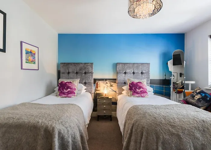 Maes Bach Boutique Guest House Town Centre