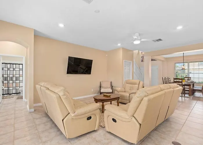 Lakeview W/8 Bedroom 5 Kingsuite 3 Miles To Disney