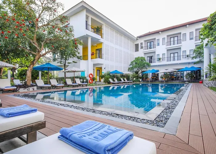 Hotels With Four Stars Emm Hoi