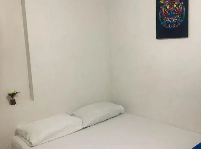 Hostal La 18