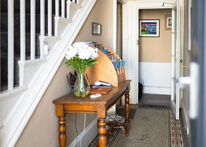 Sleepy Puffin Guest House