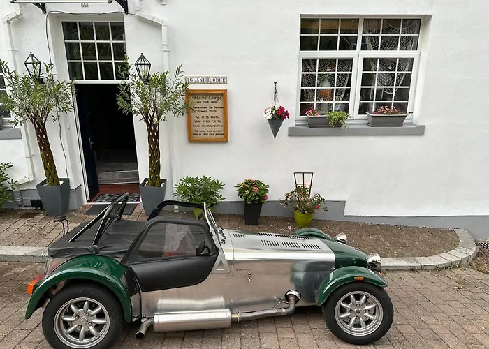 Island Lodge A Relaxed Boutique Stay Tucked Into Plymouth Historic Barbican Combining Spacious Modern Rooms With Warm Hospitality