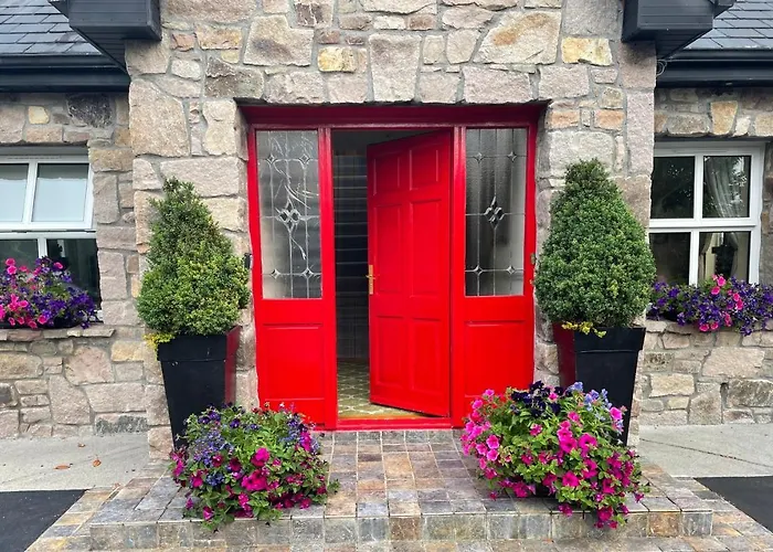 Cosy Rooms In A Stone Cottage
