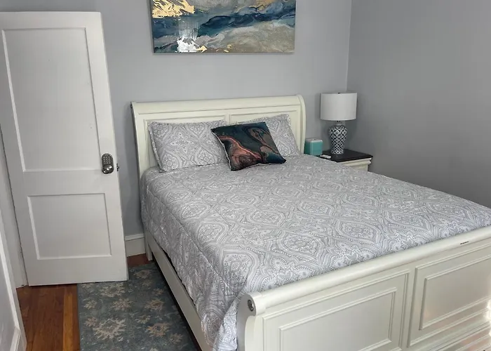 Boston Luxury Condo Style Rooms