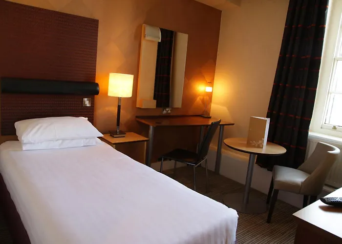 3 star hotel: The Angel Hotel