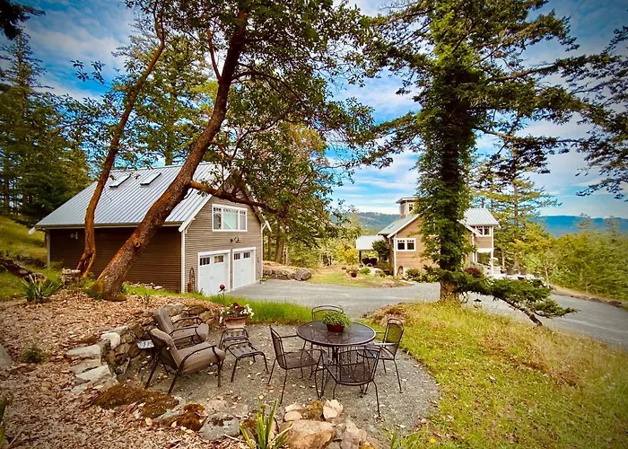 Madrona Suite