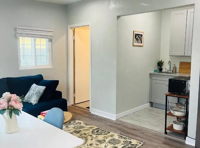Guest House Near Lax, Sofi, Intuit With Private Parking