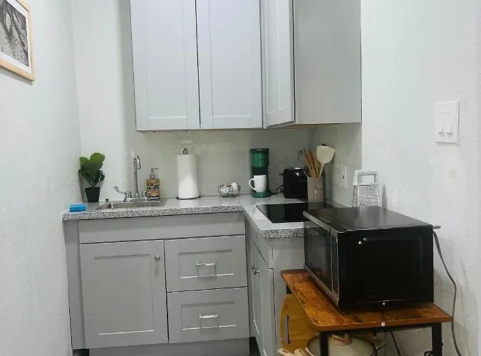 Guest House Near Lax, Sofi, Intuit With Private Parking
