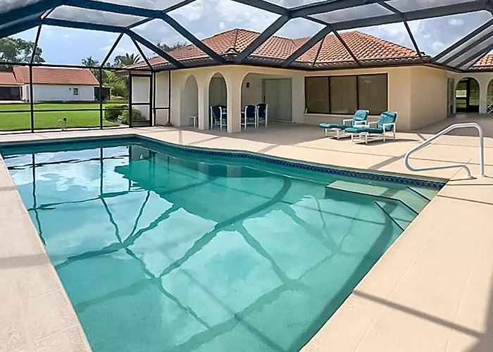 Villa Bougainvillea
