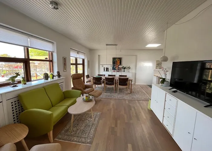 Hus Og Have I Herning, 100 Kvm Ialt