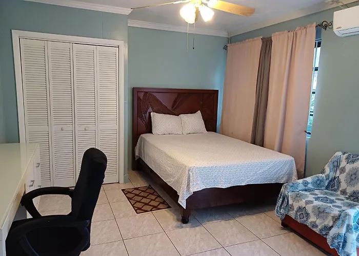 Errol And Nancys Place