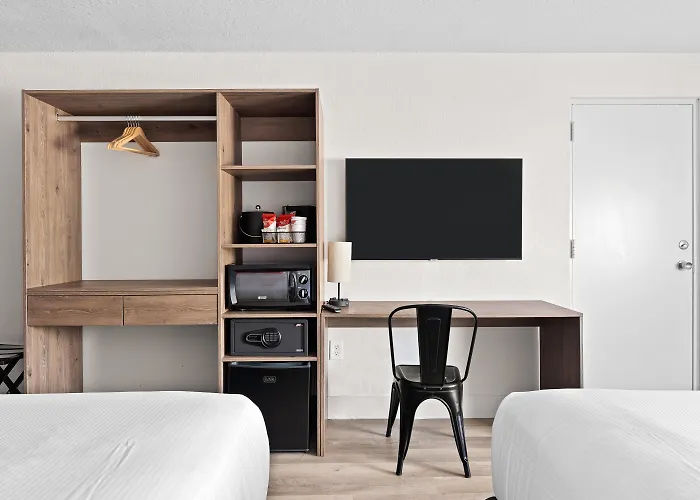 Motels Developer Inn Highway, A Howard Johnson By Wyndham