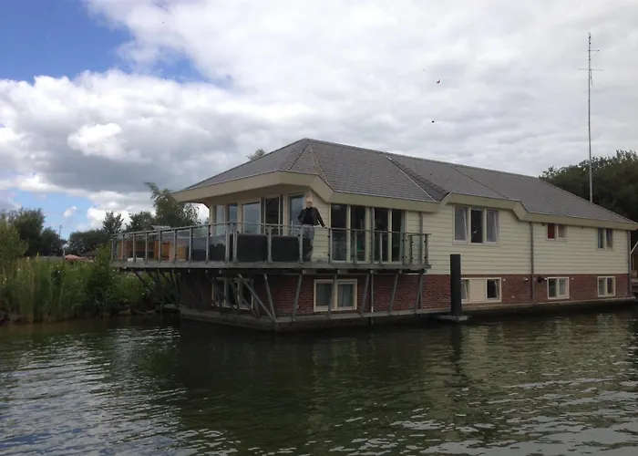 Water Villa, Houseboot At The Lake, Great Views, 70 Km To Amsterdam