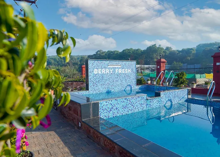 Berry Fresh Stays Mahabaleshwar With Pool