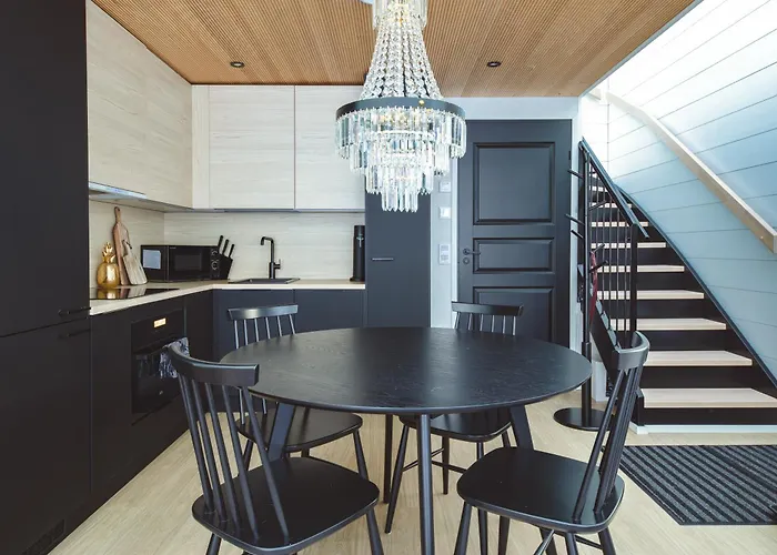 Glass Ceiling Suite Kipinae