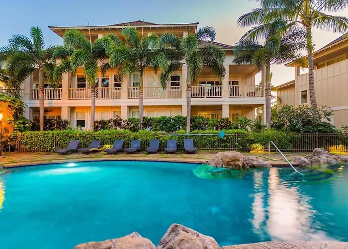 Ground Floor Poolside Villa Short Walk From Top Beach In Kauai With Great Pool