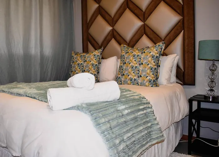 Serene Guest Manor