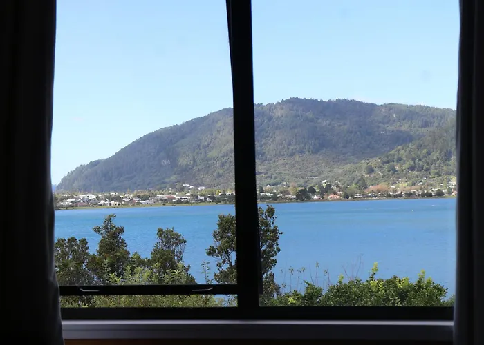Coro Gold - Seaview Garden Suite Tairua